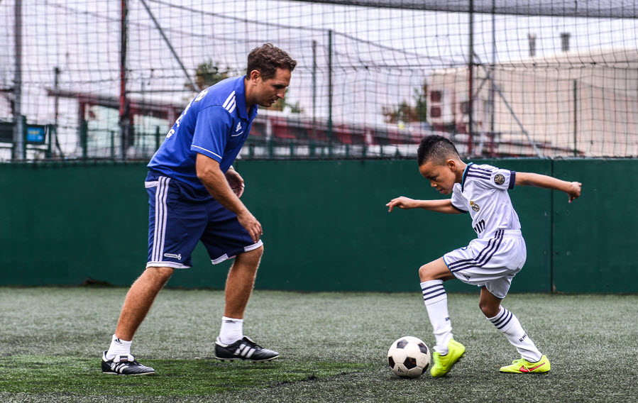 Dominate 1v1 Soccer Training